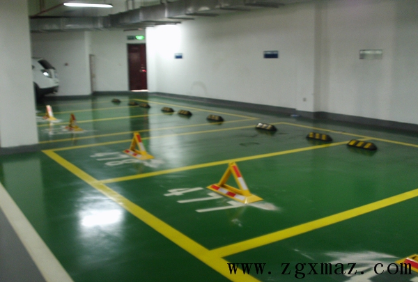 2014年9月10日 厦门港务地产地下停车场