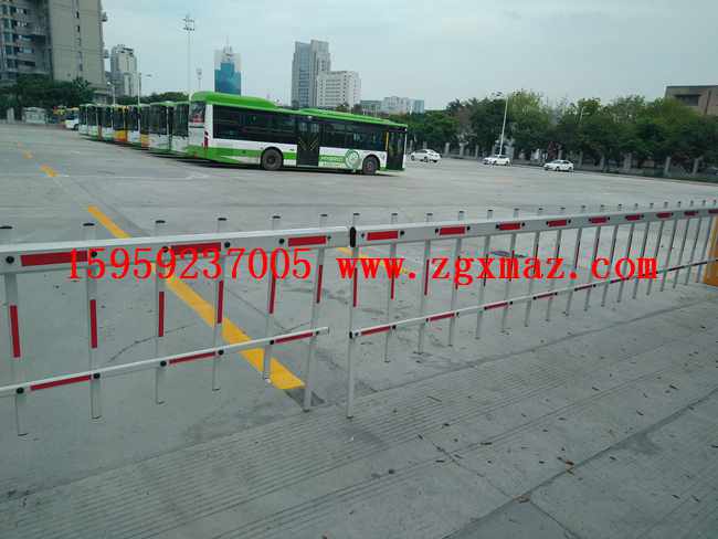 公交车停车场划线